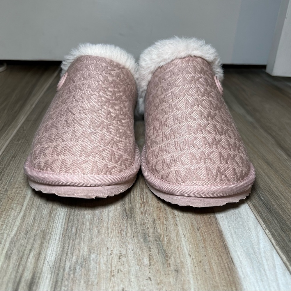 Michael Kors Janis Signature Logo Print, Faux Fur Lined Slippers, Pink, Womens 6 - Picture 2 of 10